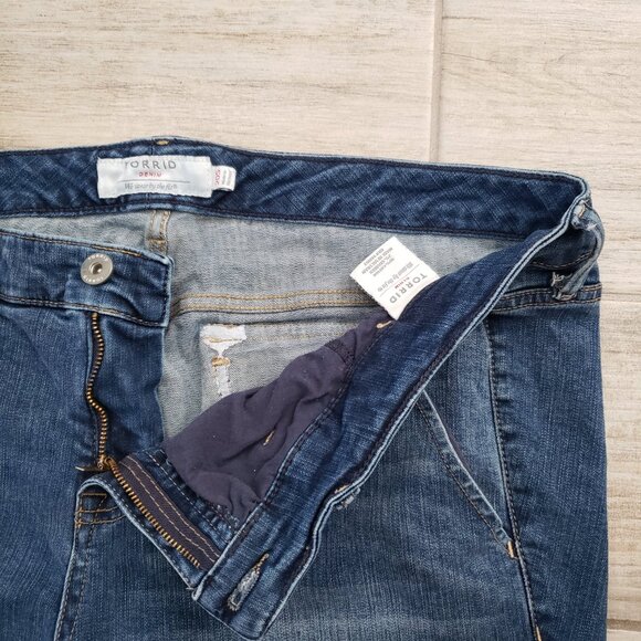 Torrid Slim Boot Jean Women's Flap Pocket Vintage Stretch Denim Medium Wash 20S - Picture 5 of 9